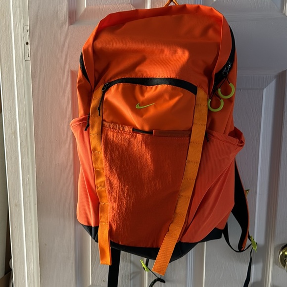Nike backpack 32L - Picture 2 of 3